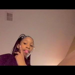 Meet your Posher, Zia